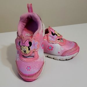COPY - Disney Minnie Mouse Light up Sneakers size 6